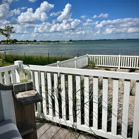 Vakantiehuis Traumferienhaus Sliminde By Seeblick Ferien Oro, Direkte Wasserlage E-saeule 6 Pers *